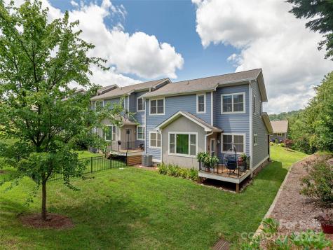 37 Thornes Lane Asheville NC 28805