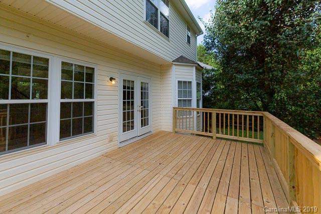 8700 Great Bear Court Charlotte NC 28269