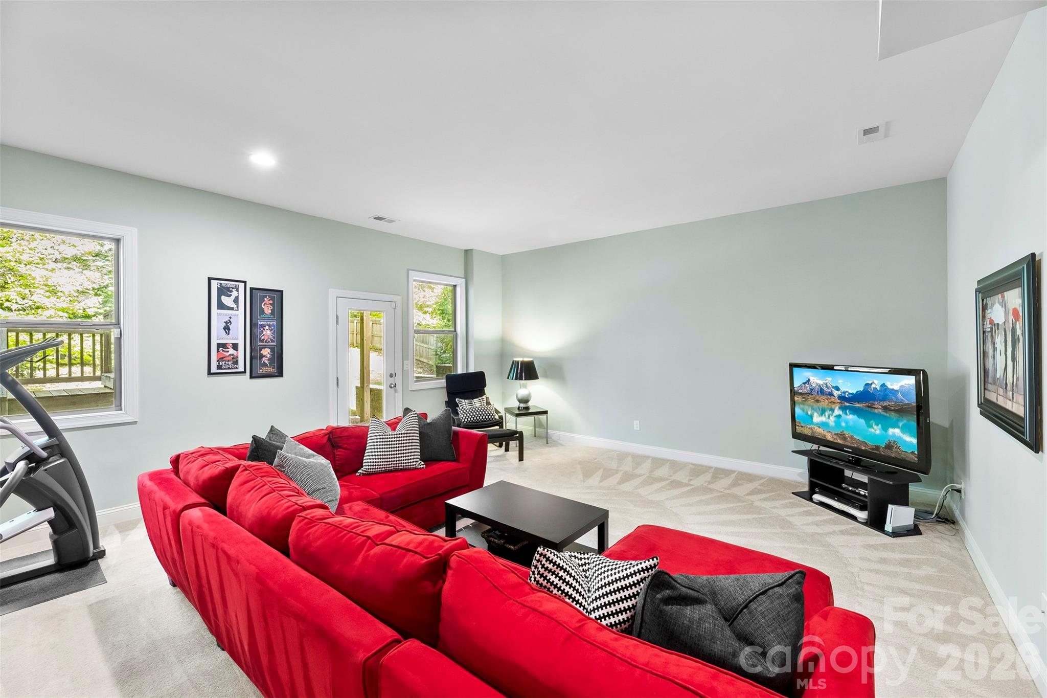 220 Kingsdown Avenue Charlotte NC 28270