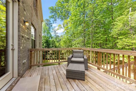 220 Kingsdown Avenue Charlotte NC 28270