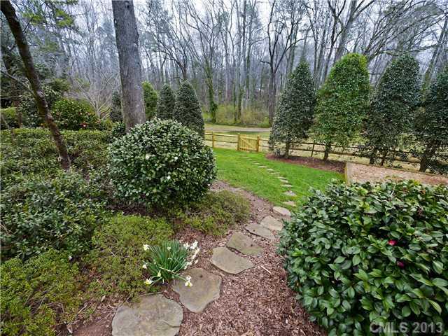 2011 Fromby Court Charlotte NC 28211