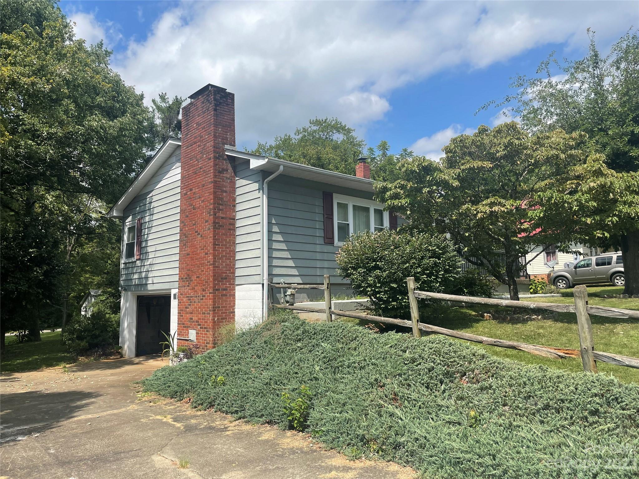 112 North Street Morganton NC 28655
