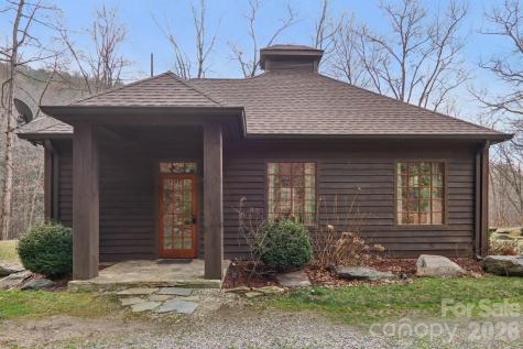 1012 Alarka Highlands Drive Bryson City NC 28713