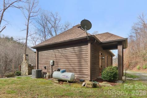 1012 Alarka Highlands Drive Bryson City NC 28713