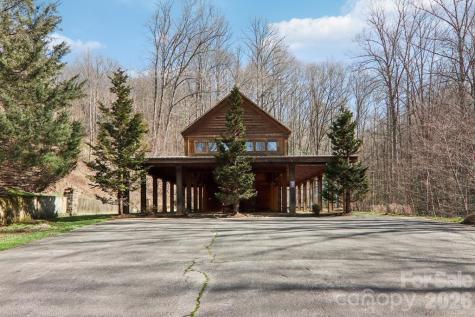 1012 Alarka Highlands Drive Bryson City NC 28713