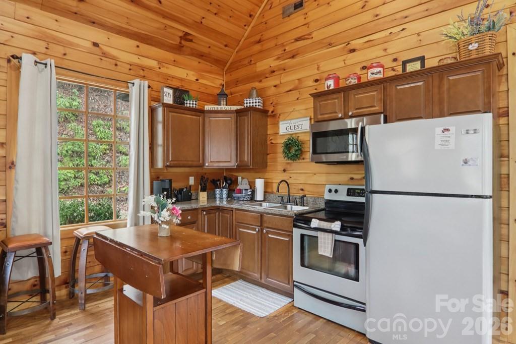 1012 Alarka Highlands Drive Bryson City NC 28713
