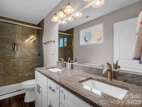 9 Shadowlawn Drive Asheville NC 28806