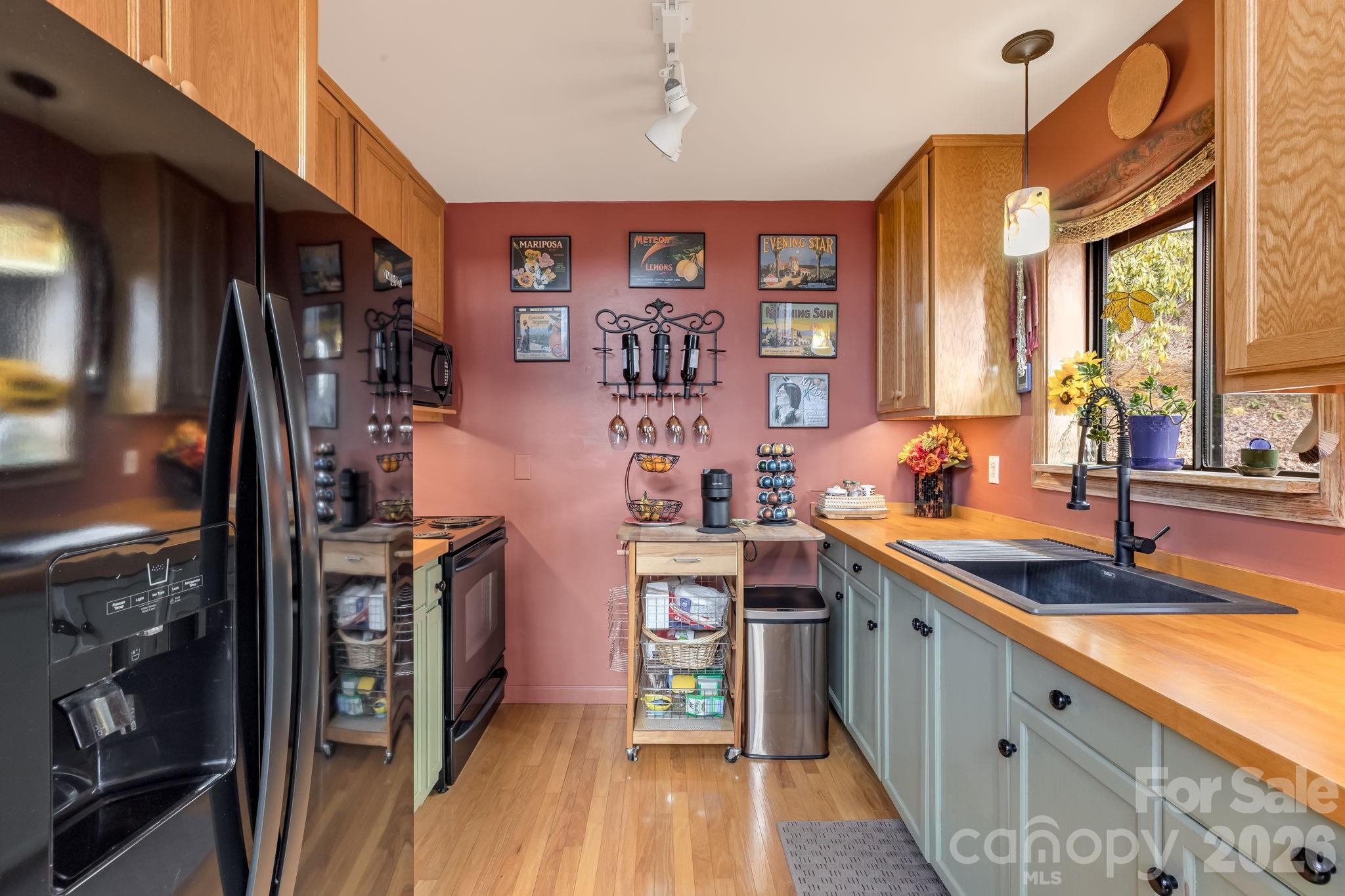 170 Wonderwood Lane Clyde NC 28721