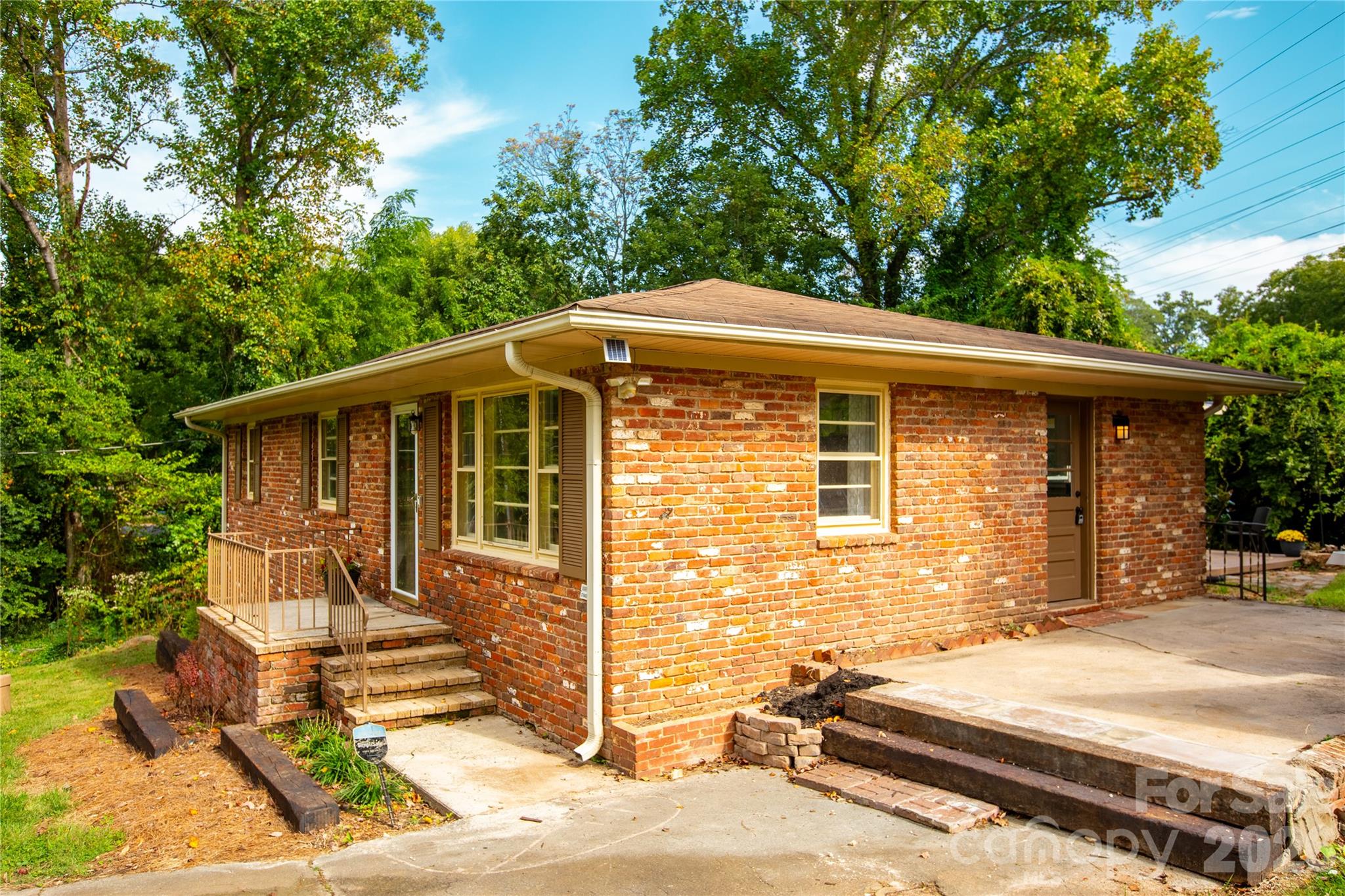 581 Clyde Drive Winston Salem NC 27104