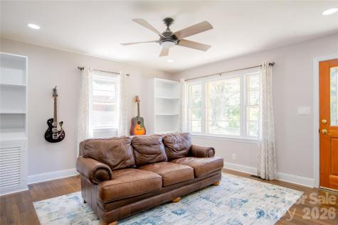 581 Clyde Drive Winston Salem NC 27104
