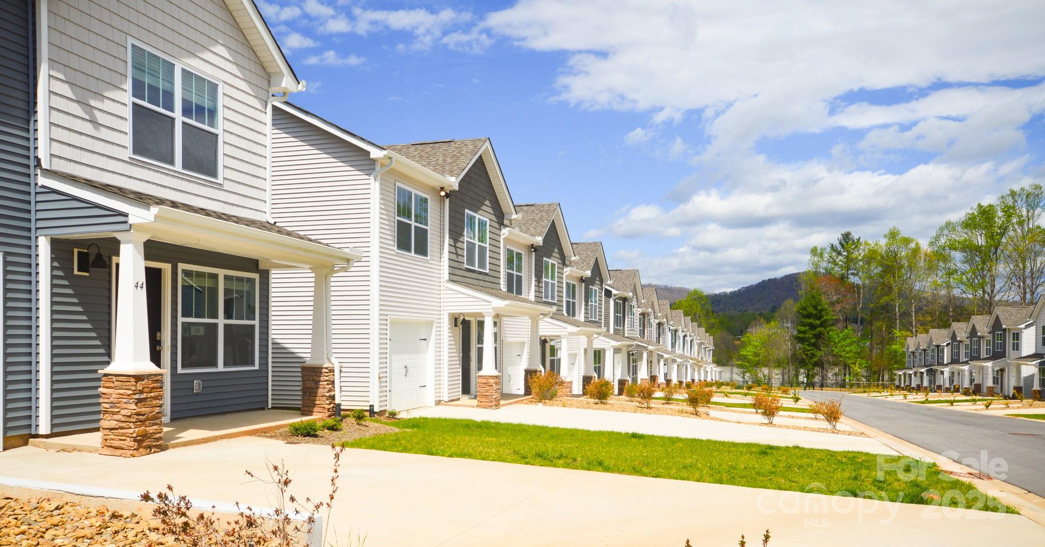 73 Cain Hollow Way Asheville NC 28806