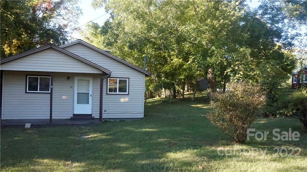 29 Jackson Avenue Hot Springs NC 28743