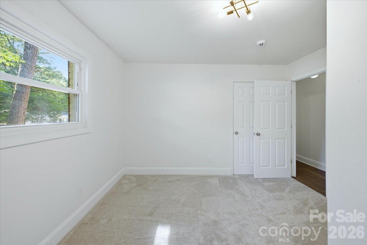 1815 Haines Street Charlotte NC 28216