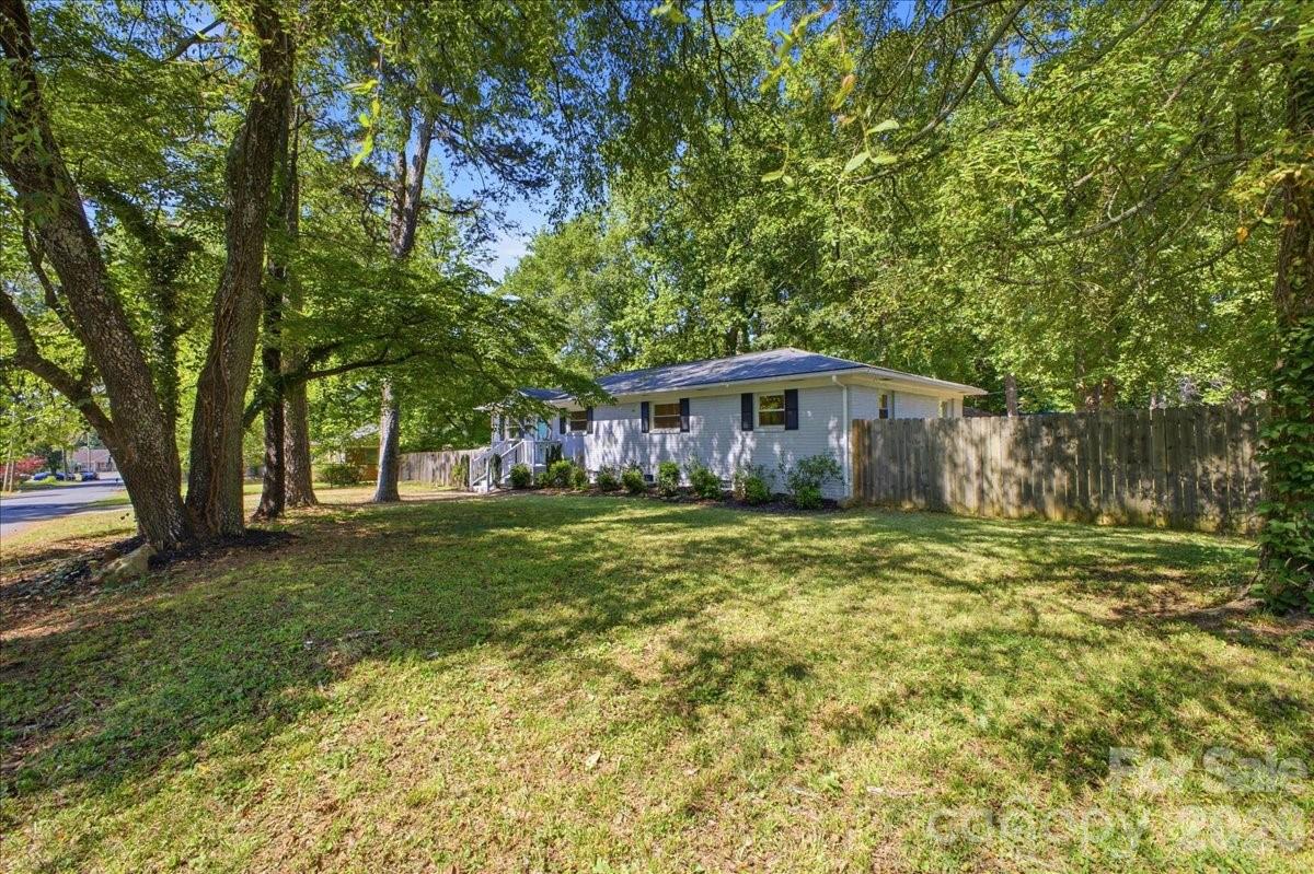 1815 Haines Street Charlotte NC 28216