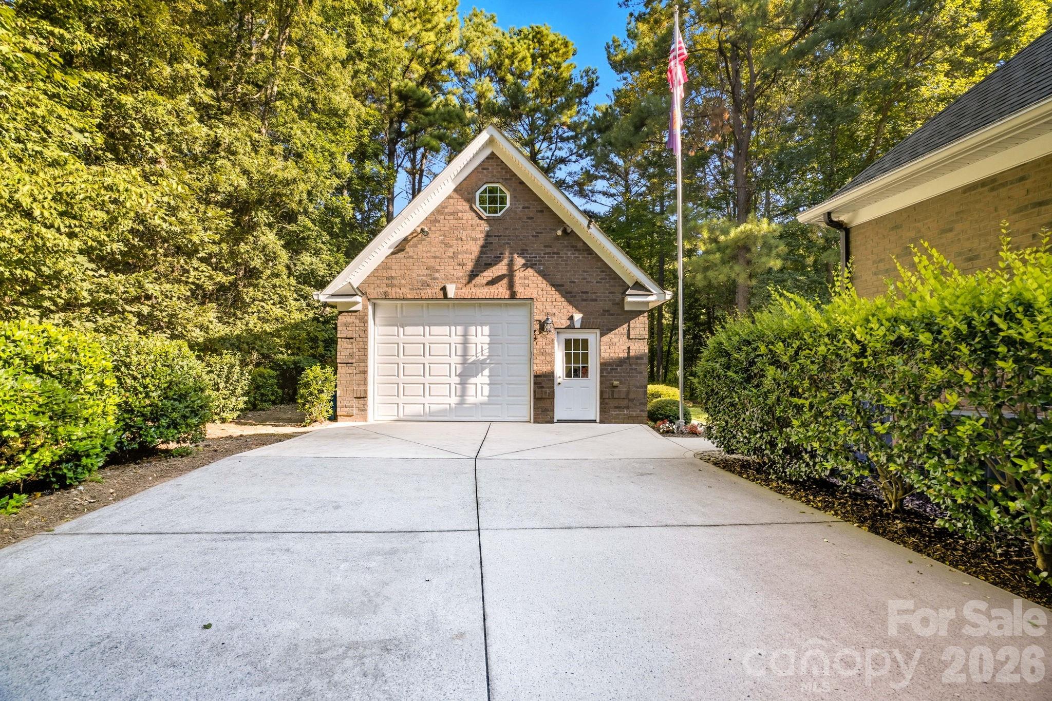 7282 James Court Denver NC 28037