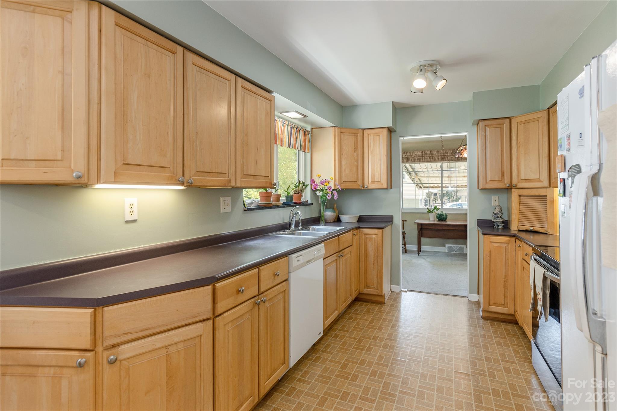 100 Arco Road Asheville NC 28805