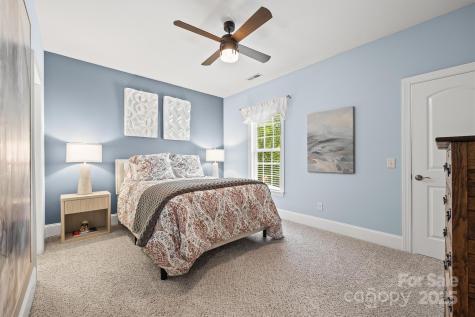 703 English Tudor Lane Charlotte NC 28211