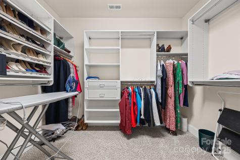 703 English Tudor Lane Charlotte NC 28211