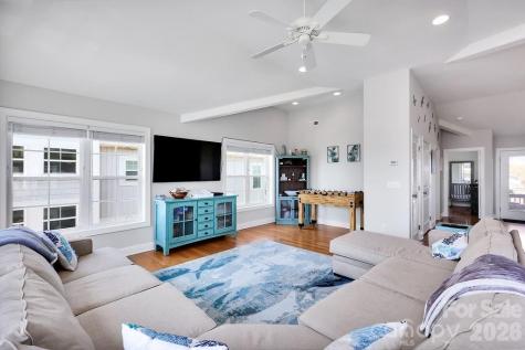 118 W Dolphin Drive Oak Island NC 28465