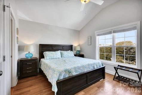 118 W Dolphin Drive Oak Island NC 28465