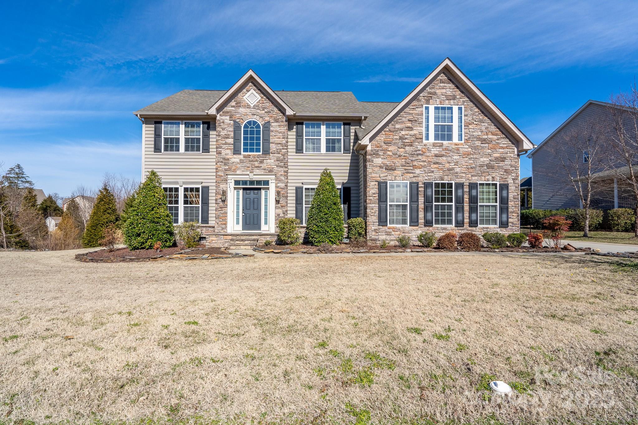 8471 Penton Place Harrisburg NC 28075