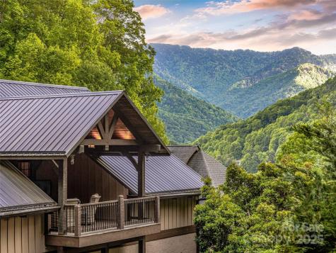202 Emerald Lane Maggie Valley NC 28751