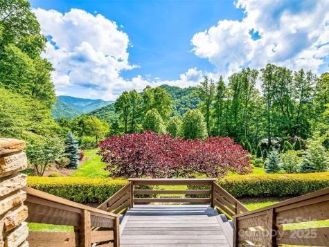 202 Emerald Lane Maggie Valley NC 28751