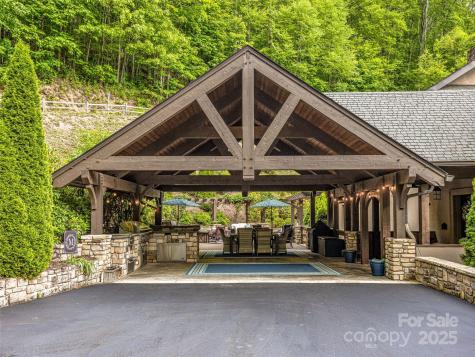 202 Emerald Lane Maggie Valley NC 28751