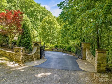 202 Emerald Lane Maggie Valley NC 28751