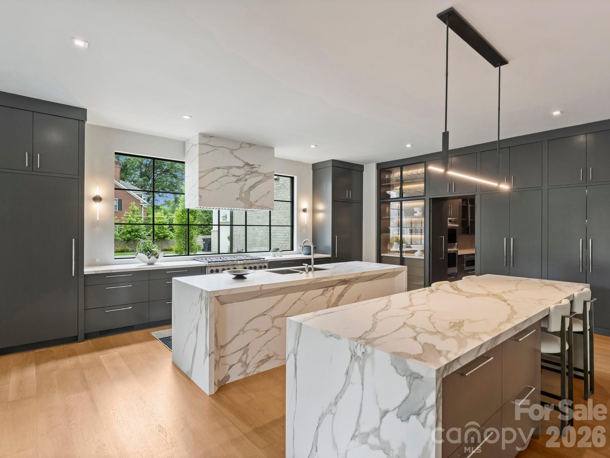 2317 Sharon Lane Charlotte NC 28211