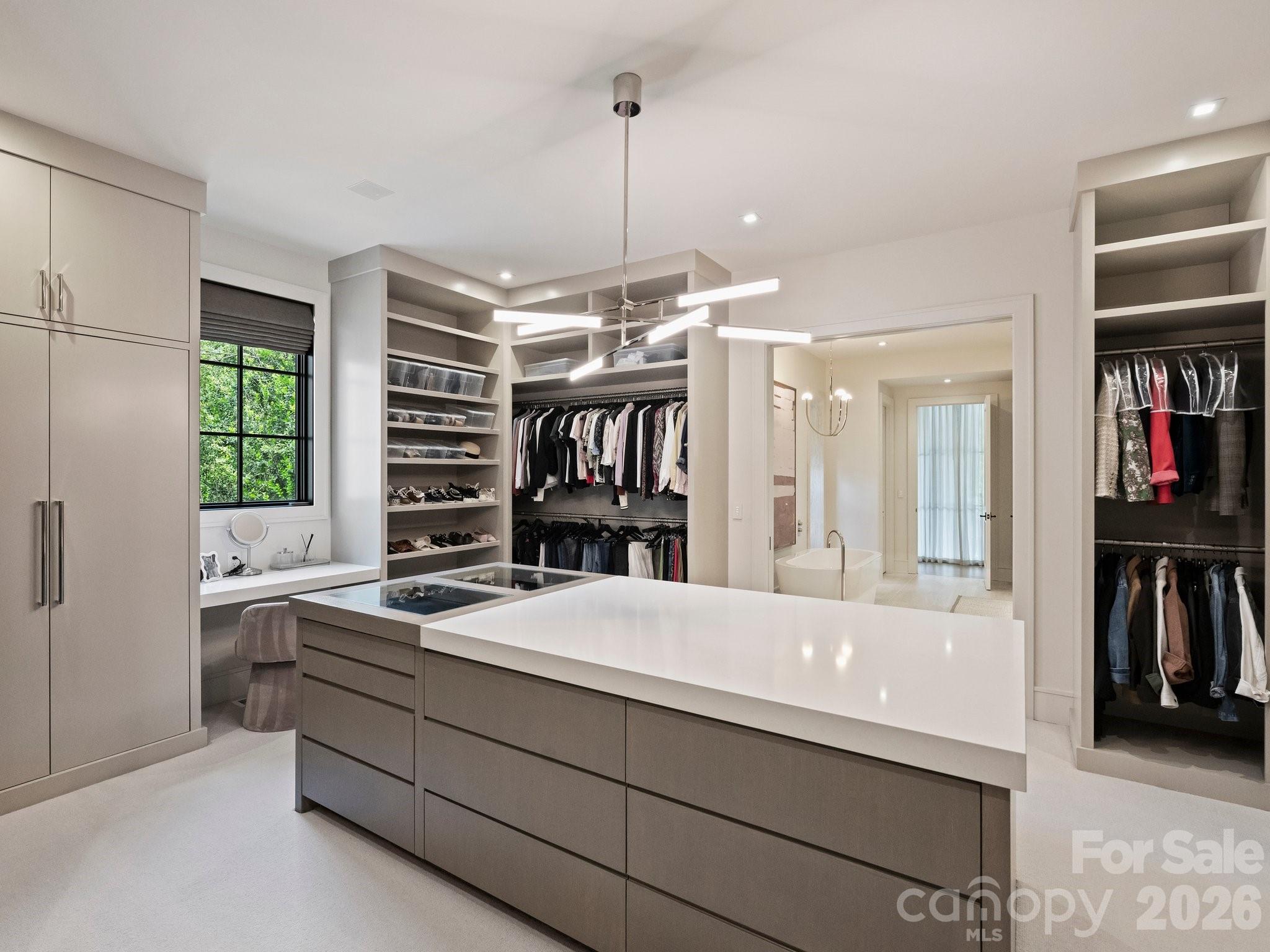 2317 Sharon Lane Charlotte NC 28211