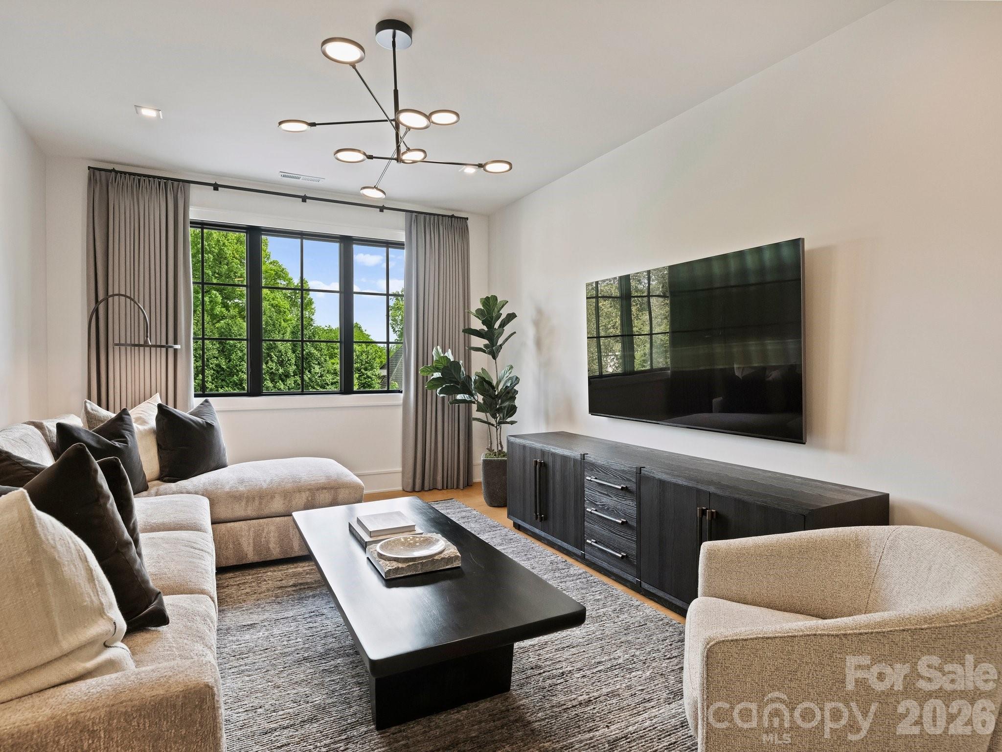 2317 Sharon Lane Charlotte NC 28211