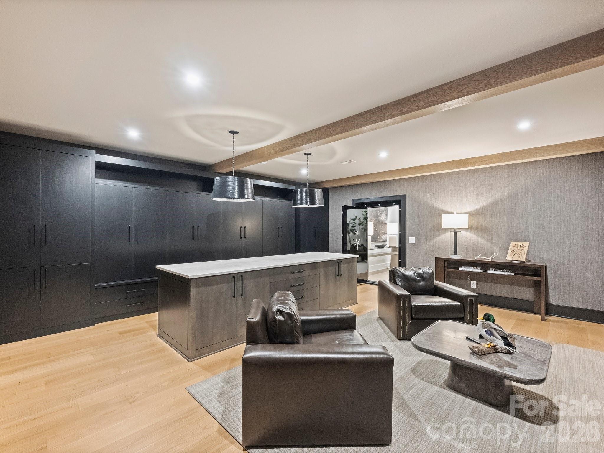 2317 Sharon Lane Charlotte NC 28211