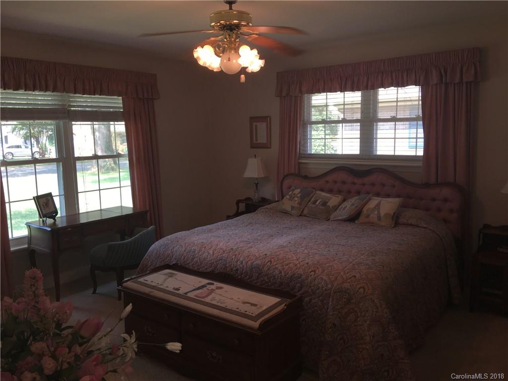 759 Lansdowne Road Charlotte NC 28270