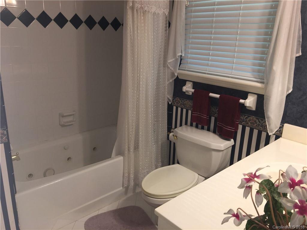 759 Lansdowne Road Charlotte NC 28270
