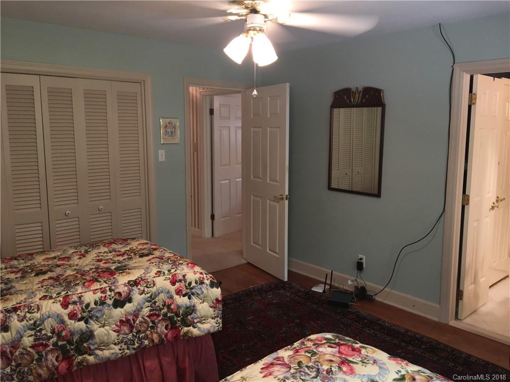 759 Lansdowne Road Charlotte NC 28270