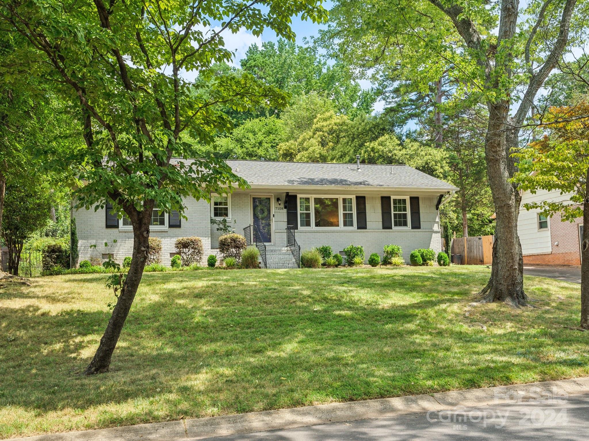 7108 Sherbourne Drive Charlotte NC 28210