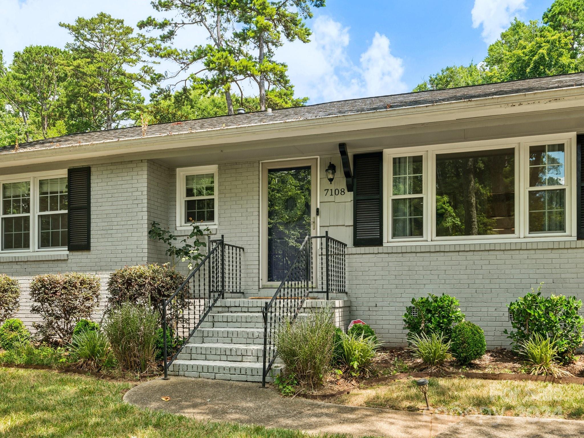 7108 Sherbourne Drive Charlotte NC 28210