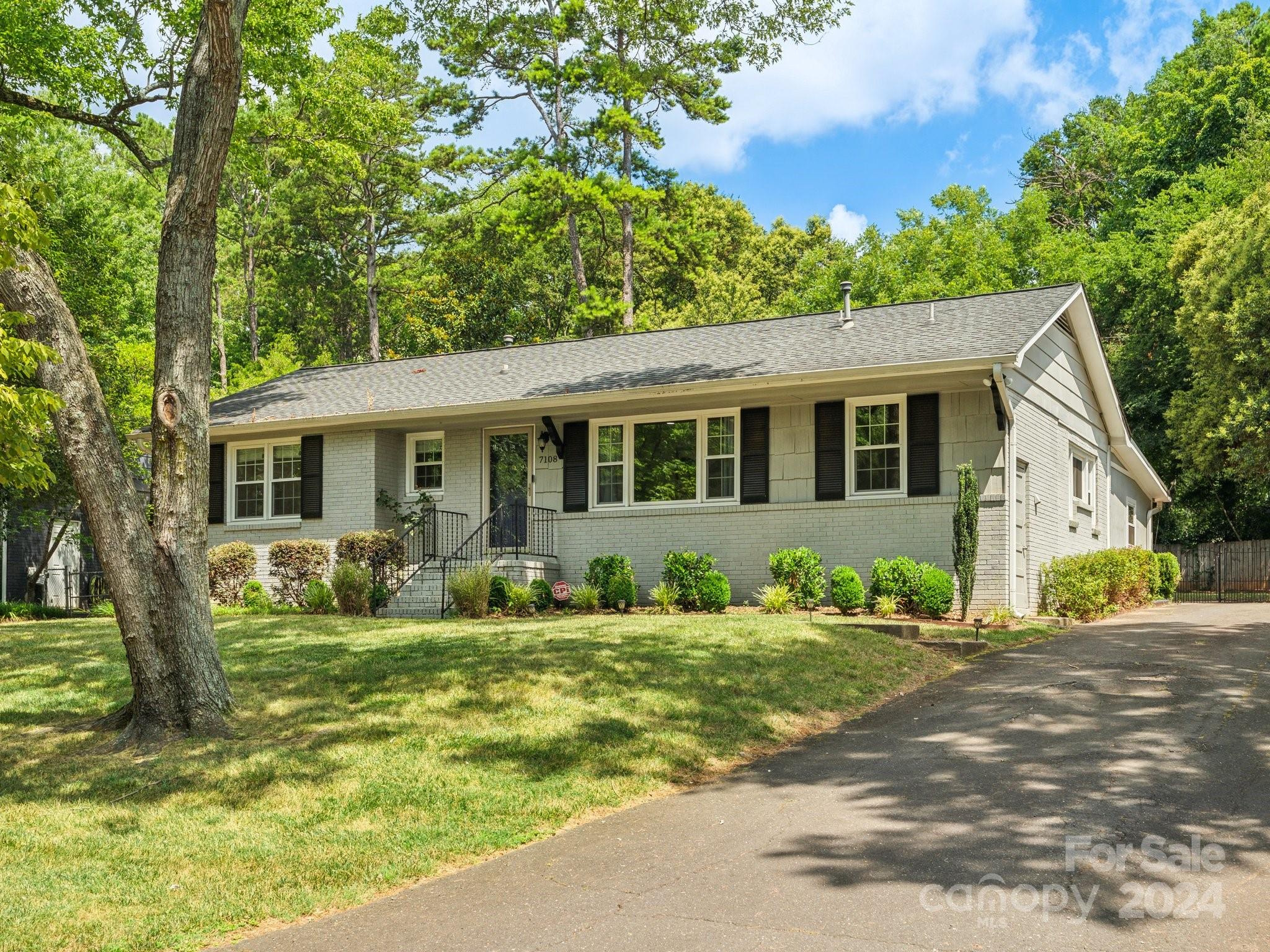 7108 Sherbourne Drive Charlotte NC 28210