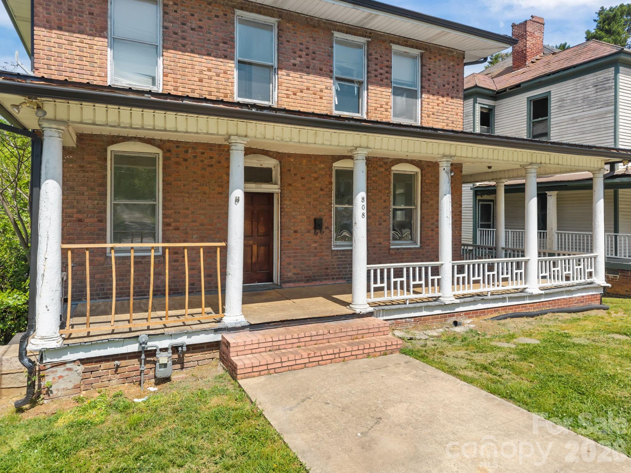 808 N Main Street N Salisbury NC 28144