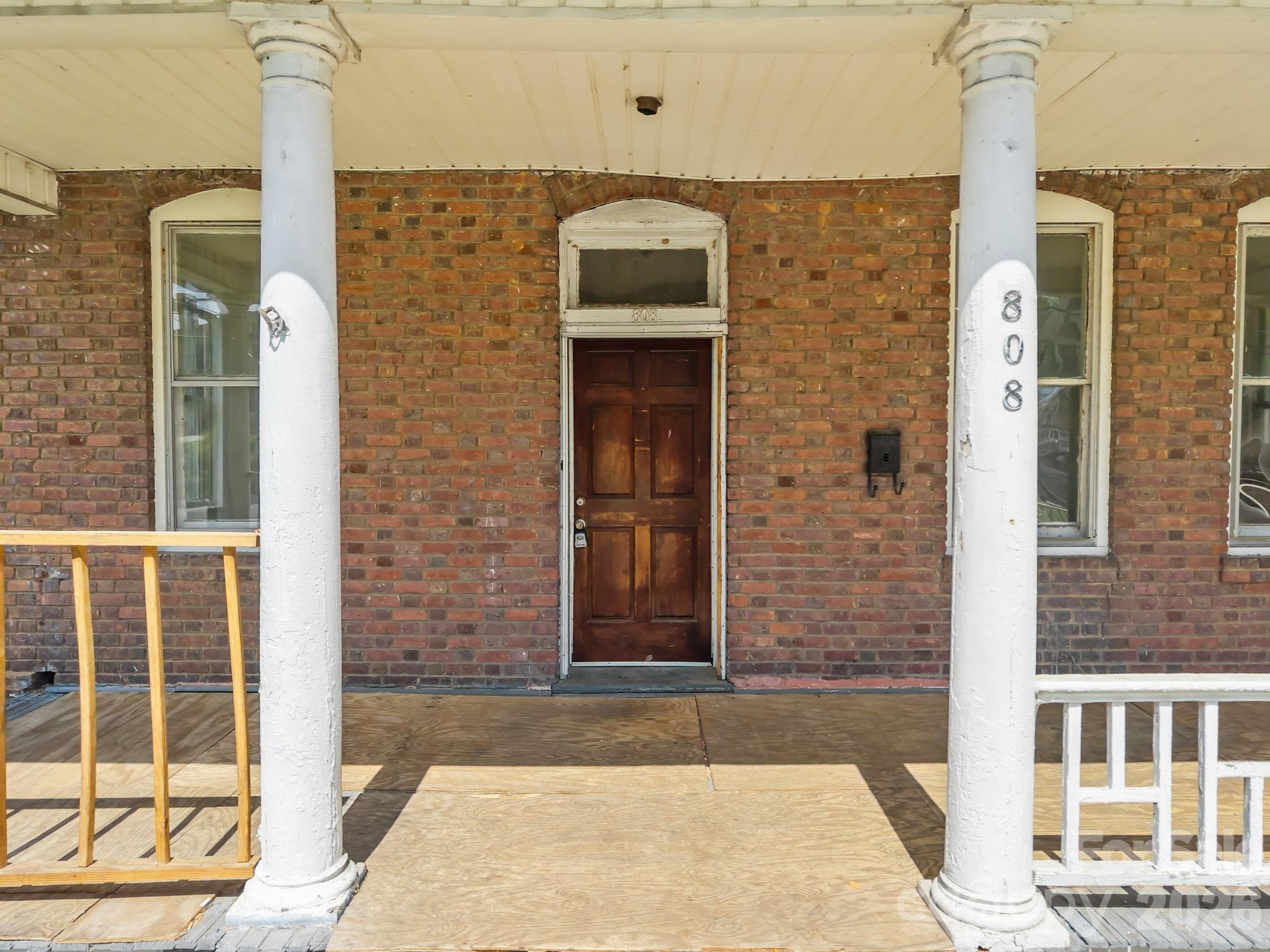 808 N Main Street N Salisbury NC 28144
