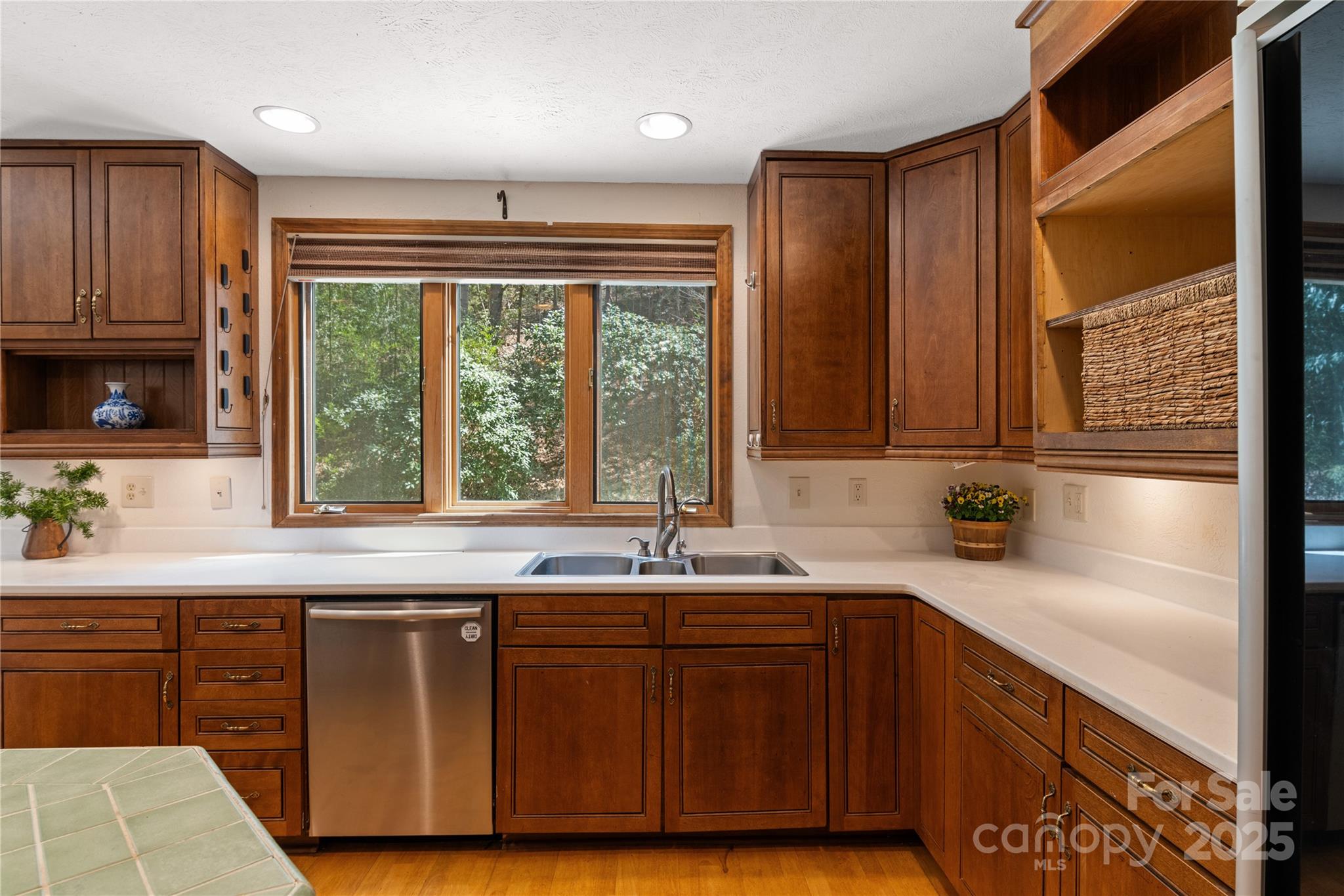 15 Elmwood Lane Asheville NC 28803