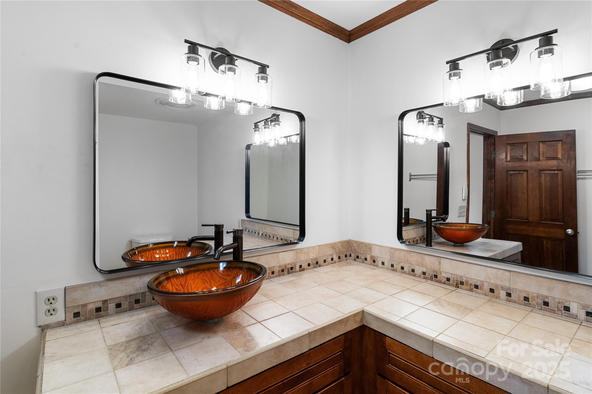 15 Elmwood Lane Asheville NC 28803