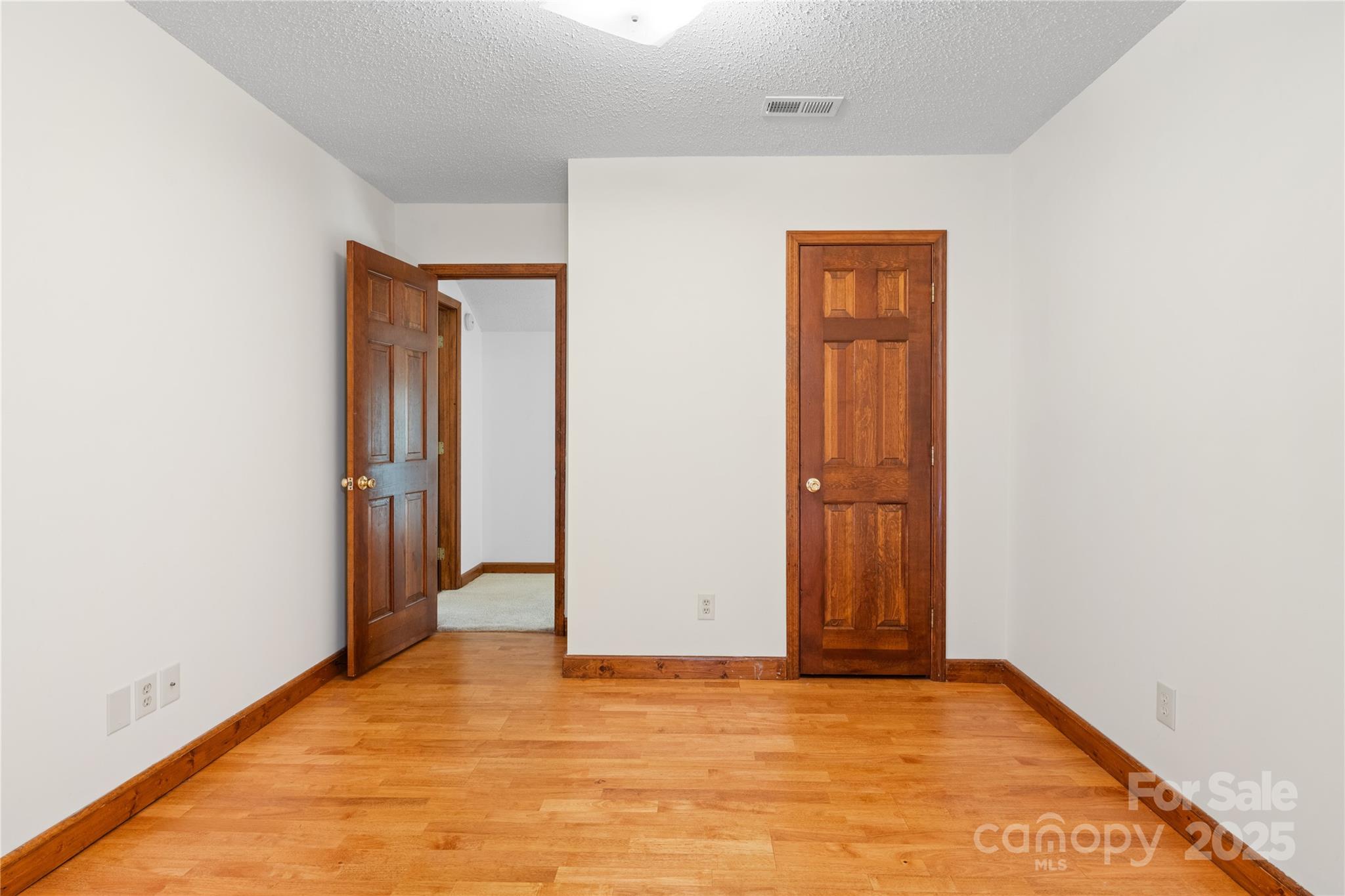 15 Elmwood Lane Asheville NC 28803