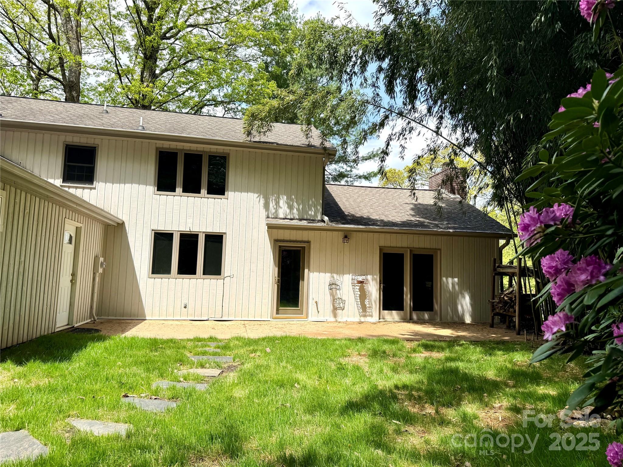 15 Elmwood Lane Asheville NC 28803