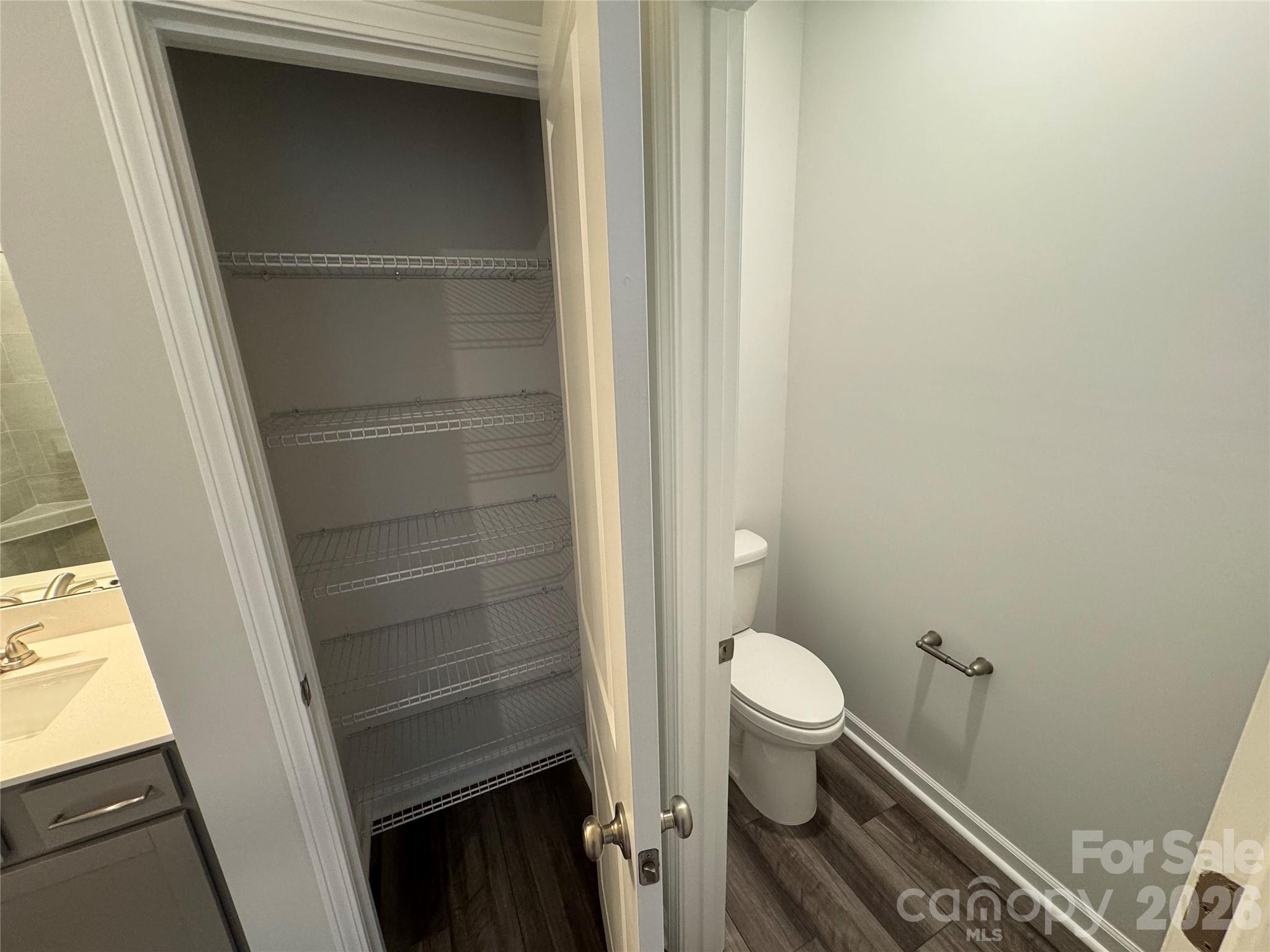 4614 Lakeview Road Charlotte NC 28216