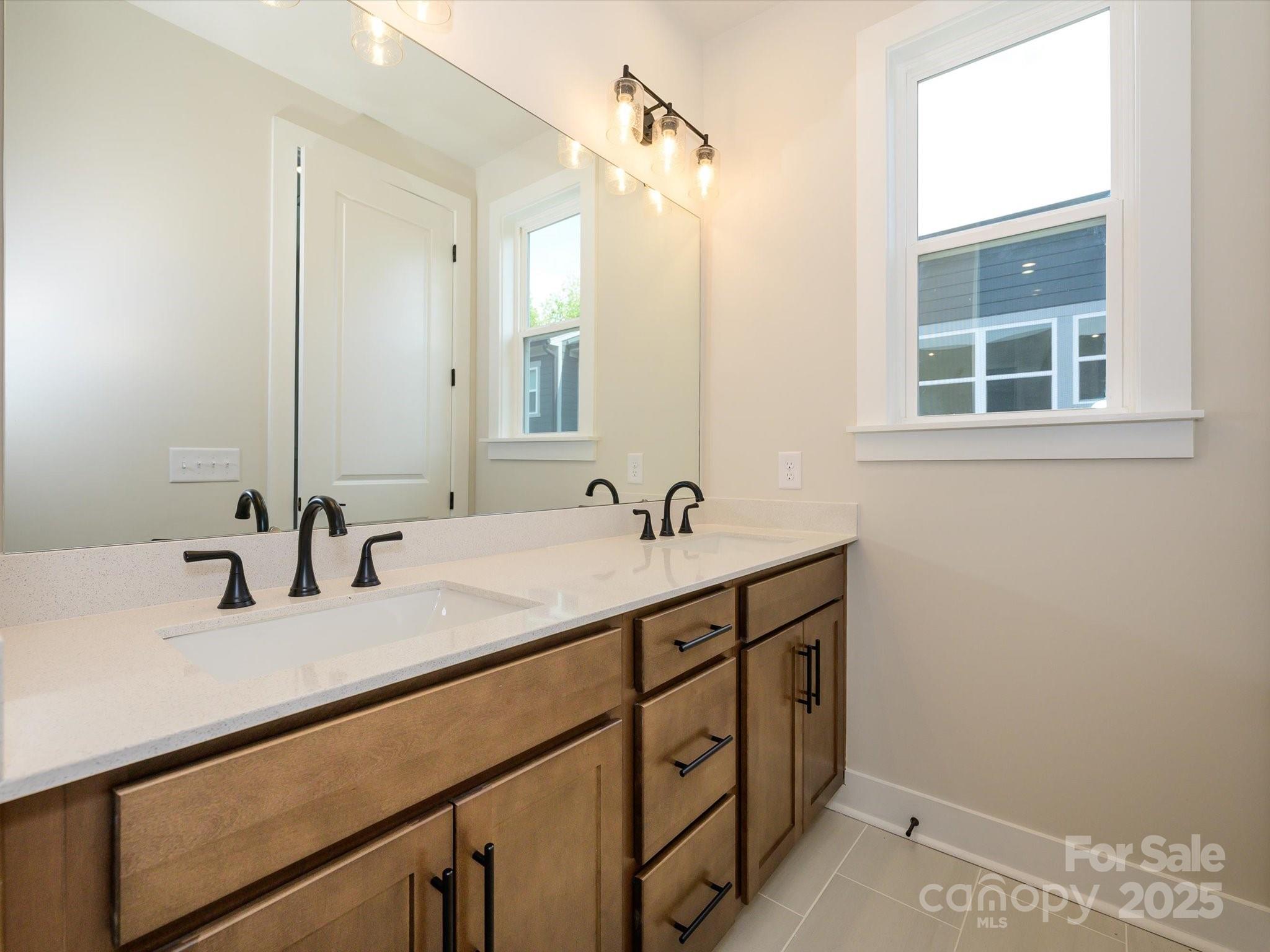 6009 Pivot Court Charlotte NC 28205