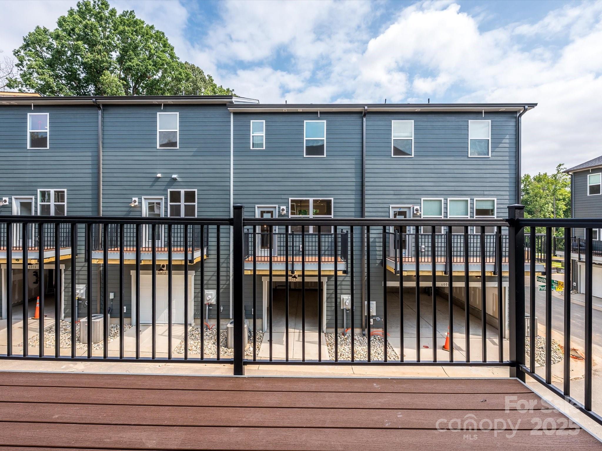 6009 Pivot Court Charlotte NC 28205