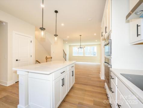 6009 Pivot Court Charlotte NC 28205
