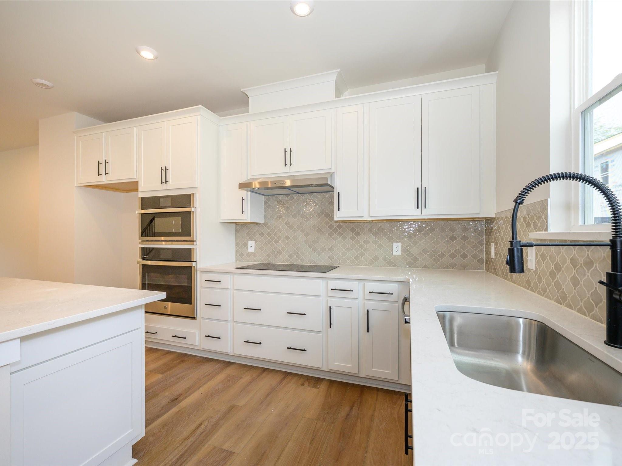 6009 Pivot Court Charlotte NC 28205